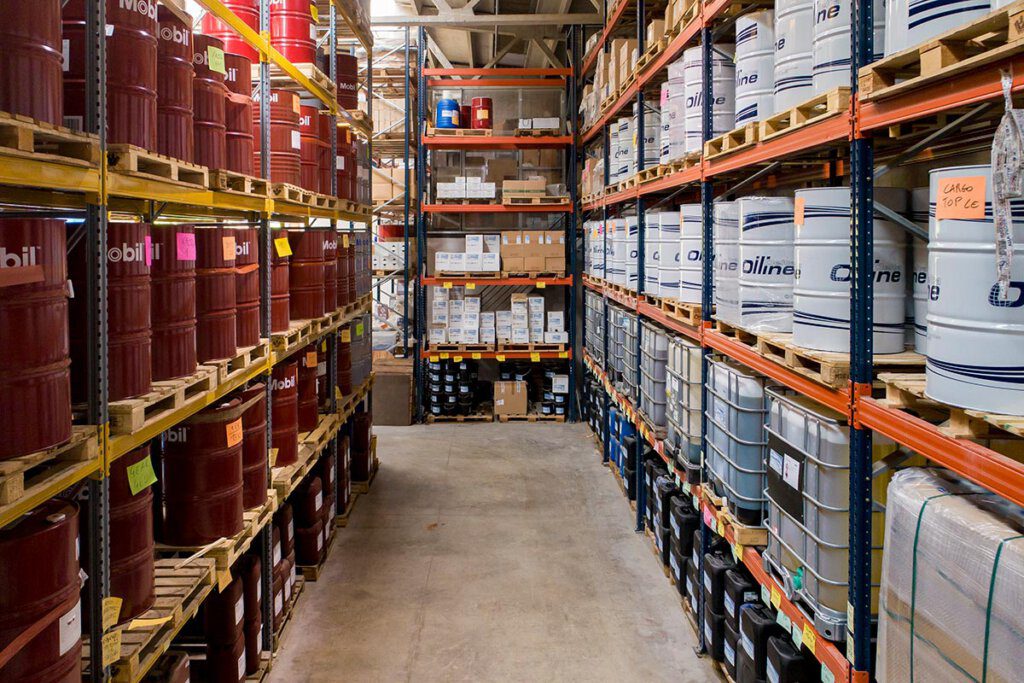 Delta Energy, magazzino lubrificanti